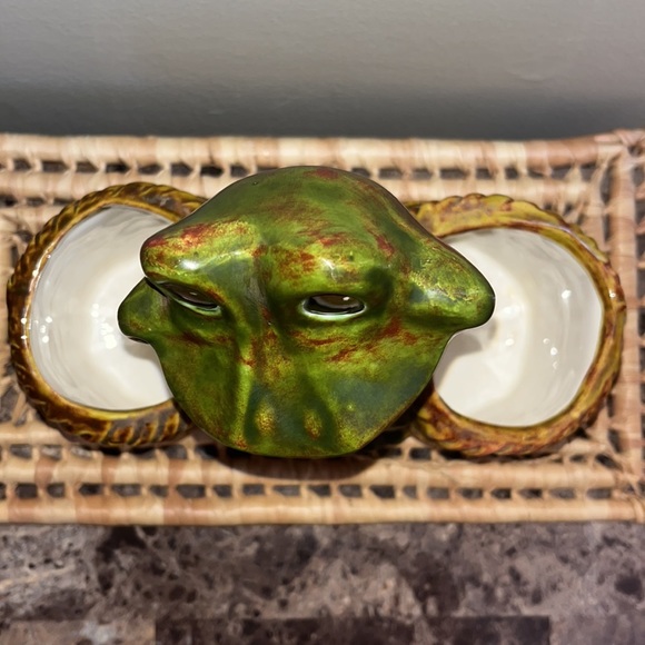 Vintage Ceramic Frog with Duel Planters - Picture 3 of 11